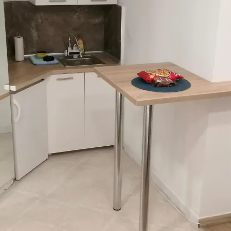 Dunja S * Βελιγράδι